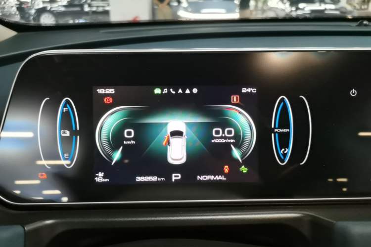 Used ORA Good Cat 2023 401 km Standard Range Luxury Version Lithium Iron Phosphate Instrument Cluster