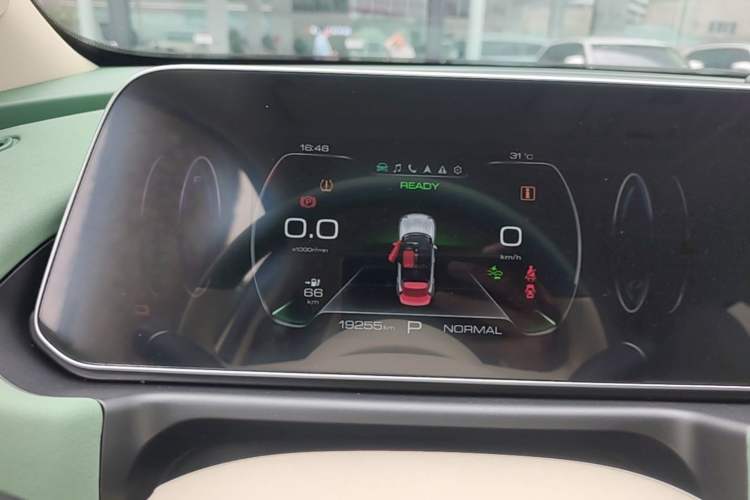 Used ORA Good Cat 2023 401 km Standard Range Luxury Version Lithium Iron Phosphate Instrument Cluster