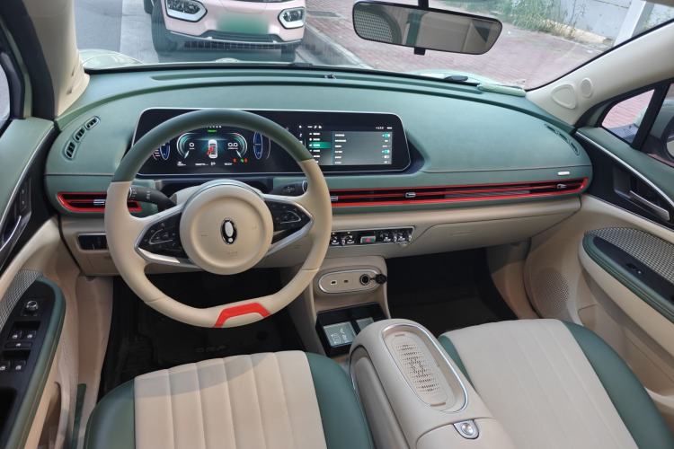 Used ORA Good Cat 2023 501 km Long-Range Luxury Version Lithium Iron Phosphate Interior 1