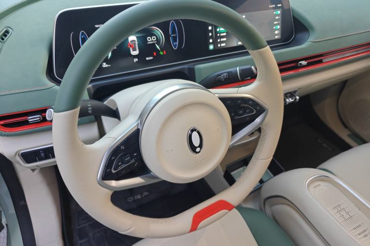 Used ORA Good Cat 2023 501 km Long-Range Luxury Version Lithium Iron Phosphate Interior 5
