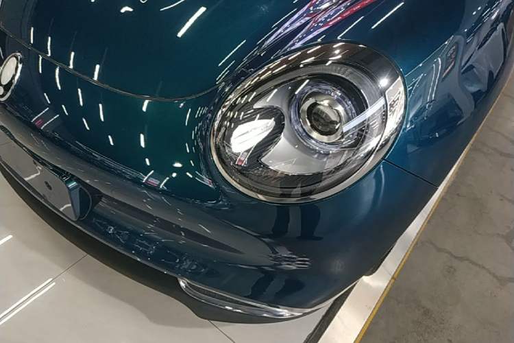 Used ORA Good Cat 2023 401 km Standard Range Luxury Version Lithium Iron Phosphate Left Front Headlight