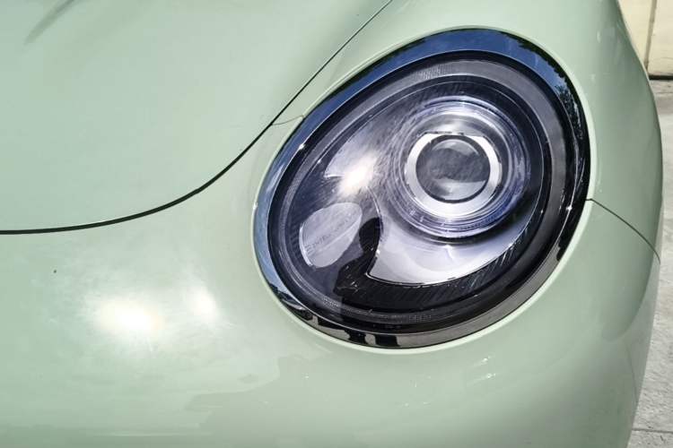 Used ORA Good Cat 2023 401 km Standard Range Prestige Version Lithium Iron Phosphate Left Front Headlight