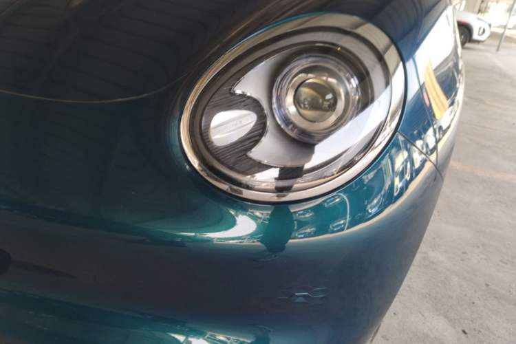 Used ORA Good Cat 2023 401 km Standard Range Luxury Version Ternary Lithium Left Front Headlight