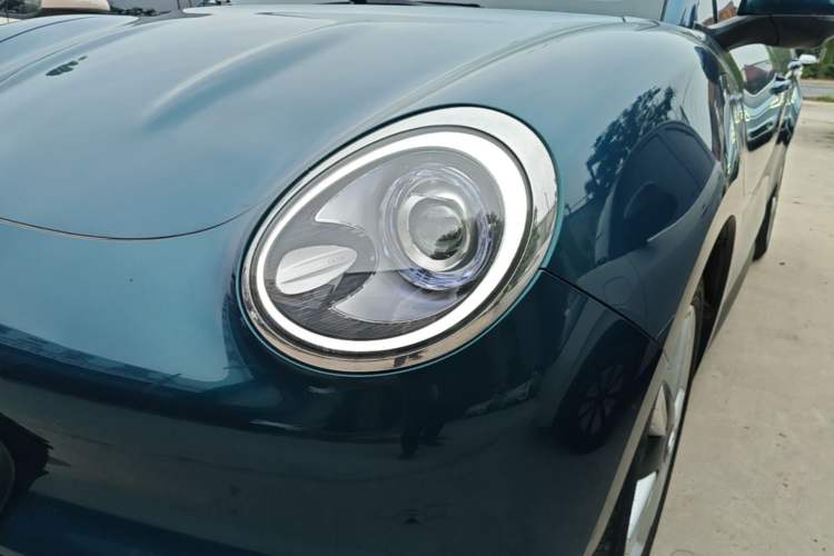 Used ORA Good Cat 2023 401 km Standard Range Premium Version Lithium Iron Phosphate Left Front Headlight