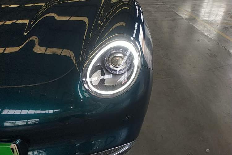 Used ORA Good Cat 2023 401 km Standard Range Premium Version Lithium Iron Phosphate Left Front Headlight