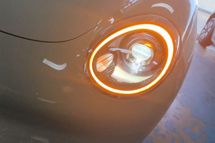 Used ORA Good Cat 2023 401 km Standard Range Prestige Version Lithium Iron Phosphate Left Front Headlight