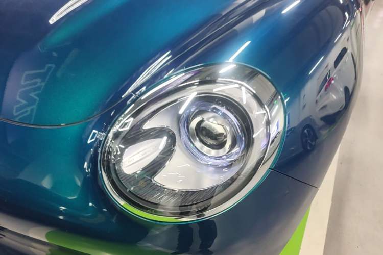 Used ORA Good Cat 2023 401 km Standard Range Luxury Version Lithium Iron Phosphate Left Front Headlight