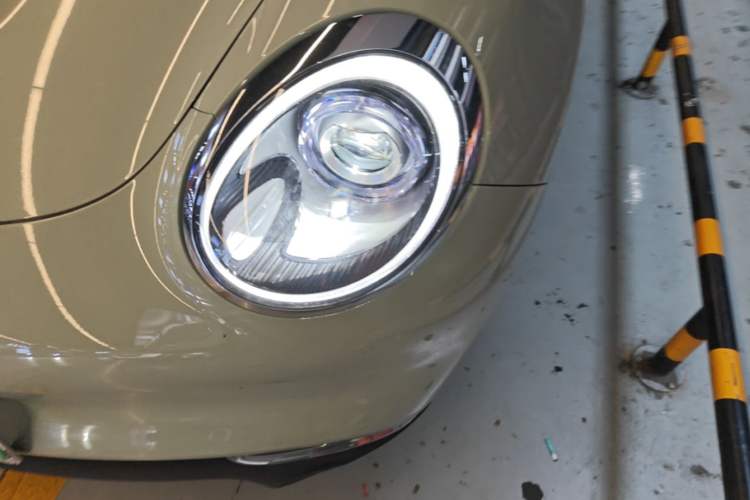 Used ORA Good Cat 2023 401 km Standard Range Luxury Version Ternary Lithium Left Front Headlight