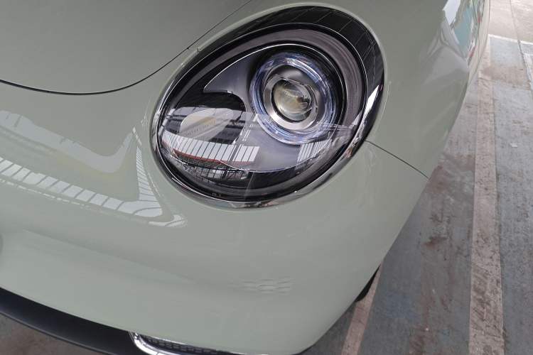 Used ORA Good Cat 2023 401 km Standard Range Luxury Version Ternary Lithium Left Front Headlight