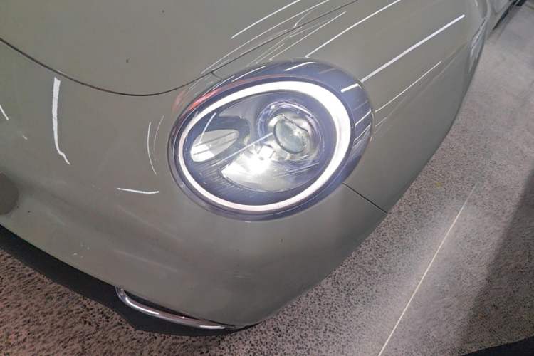 Used ORA Good Cat 2023 401 km Standard Range Luxury Version Lithium Iron Phosphate Left Front Headlight