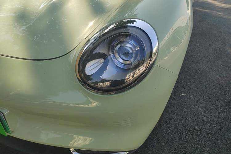 Used ORA Good Cat 2023 401 km Standard Range Premium Trim Ternary Lithium Left Front Headlight
