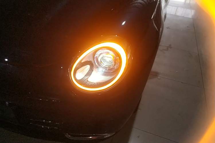 Used ORA Good Cat 2023 401 km Standard Range Premium Version Lithium Iron Phosphate Left Front Headlight