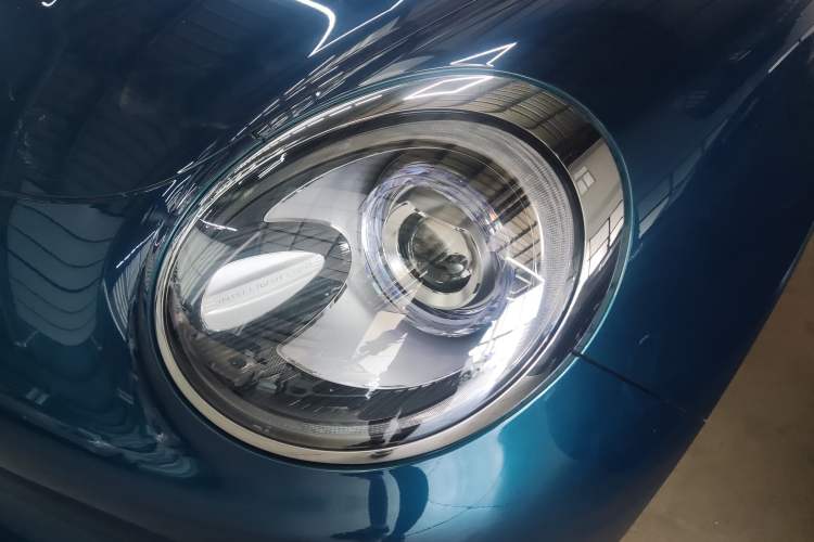 Used ORA Good Cat 2023 401 km Standard Range Comfort Version Lithium Iron Phosphate Left Front Headlight