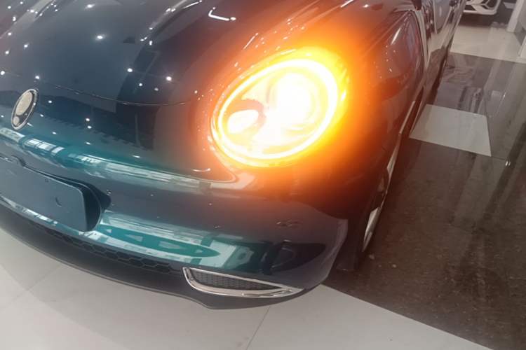 Used ORA Good Cat 2023 401 km Standard Range Comfort Version Lithium Iron Phosphate Left Front Headlight
