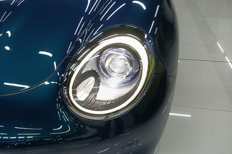 Used ORA Good Cat 2023 401 km Standard Range Luxury Version Lithium Iron Phosphate Left Front Headlight
