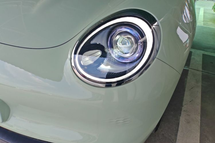 Used ORA Good Cat 2023 401 km Standard Range Premium Version Lithium Iron Phosphate Left Front Headlight