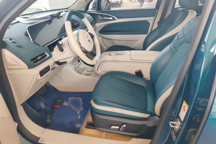 Used ORA Good Cat 2023 401 km Standard Range Prestige Version Lithium Iron Phosphate Left Front Seat