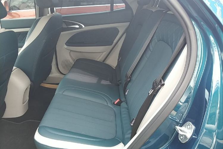 Used ORA Good Cat 2023 401 km Standard Range Prestige Version Lithium Iron Phosphate Left Rear Seat