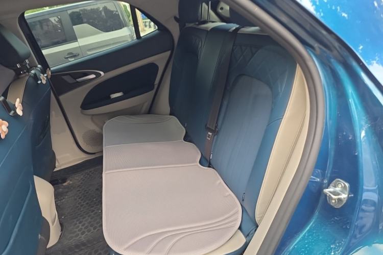 Used ORA Good Cat 2023 401 km Standard Range Prestige Version Lithium Iron Phosphate Left Rear Seat