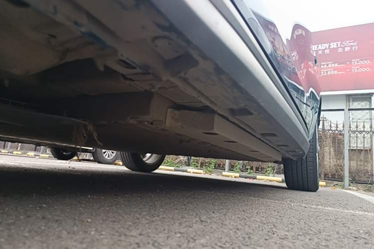 Used ORA Good Cat 2023 401 km Standard Range Luxury Version Lithium Iron Phosphate Left Side Sill