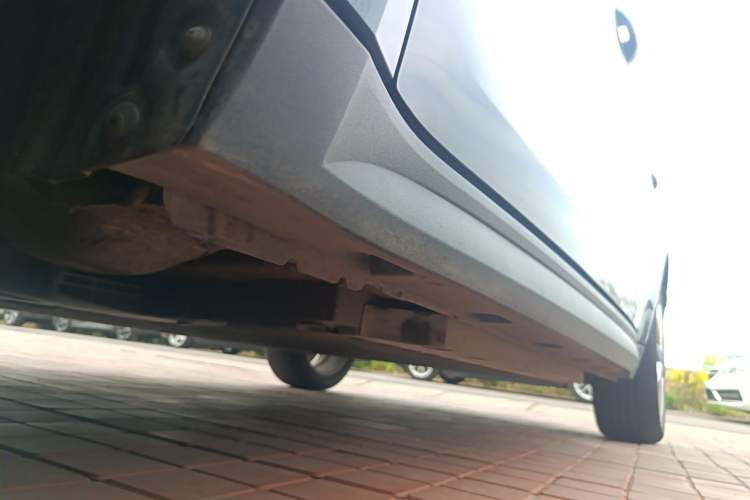Used ORA Good Cat 2023 401 km Standard Range Luxury Version Lithium Iron Phosphate Left Side Sill