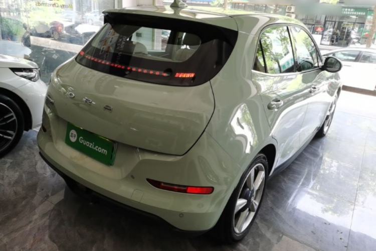 Used ORA Good Cat 2023 401 km Standard Range Luxury Version Lithium Iron Phosphate Rear Right 45 Deg