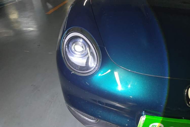 Used ORA Good Cat 2023 401 km Standard Range Prestige Version Lithium Iron Phosphate Right Front Headlight