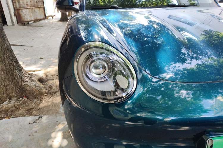 Used ORA Good Cat 2023 401 km Standard Range Premium Trim Ternary Lithium Right Front Headlight