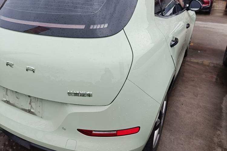 Used ORA Good Cat 2023 401 km Standard Range Luxury Version Lithium Iron Phosphate Right Rear Taillight