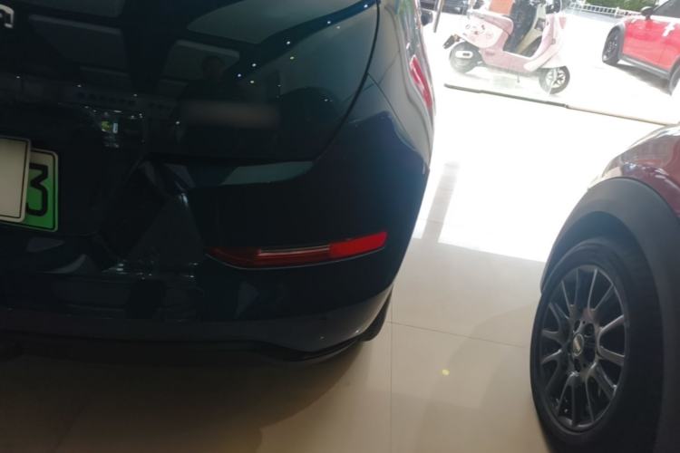 Used ORA Good Cat 2023 401 km Standard Range Luxury Version Lithium Iron Phosphate Right Rear Taillight