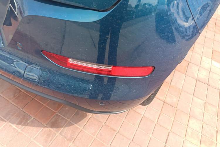 Used ORA Good Cat 2023 401 km Standard Range Luxury Version Lithium Iron Phosphate Right Rear Taillight