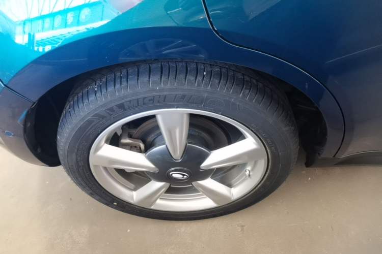 Used ORA Good Cat 2023 401 km Standard Range Premium Trim Ternary Lithium Right Rear Wheel Hub