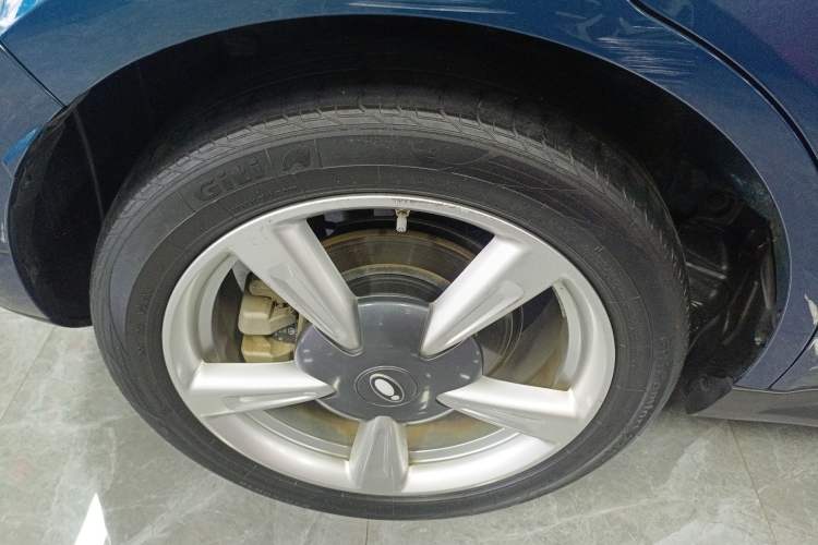 Used ORA Good Cat 2023 401 km Standard Range Luxury Version Ternary Lithium Right Rear Wheel Hub