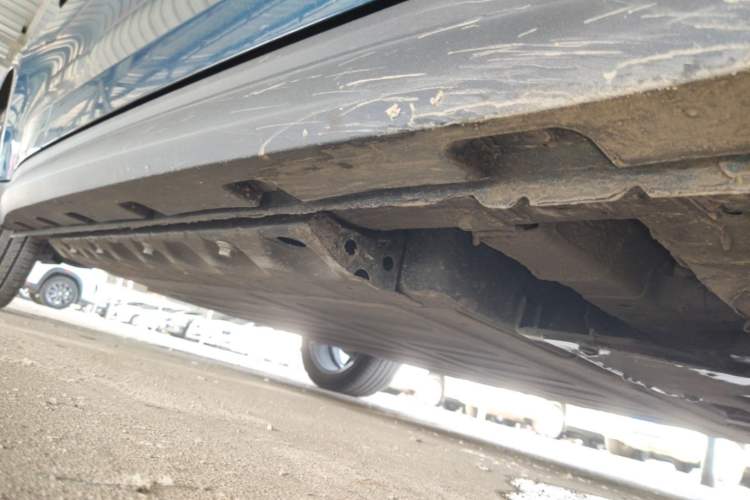 Used ORA Good Cat 2023 401 km Standard Range Luxury Version Ternary Lithium Right Side Sill