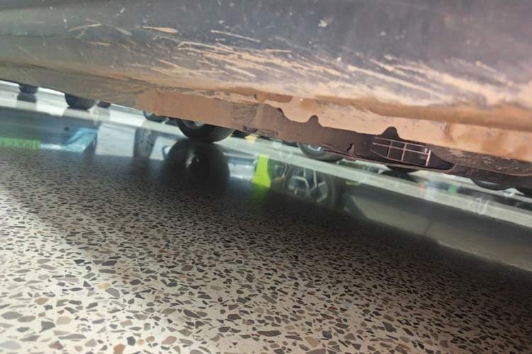 Used ORA Good Cat 2023 401 km Standard Range Luxury Version Lithium Iron Phosphate Right Side Sill