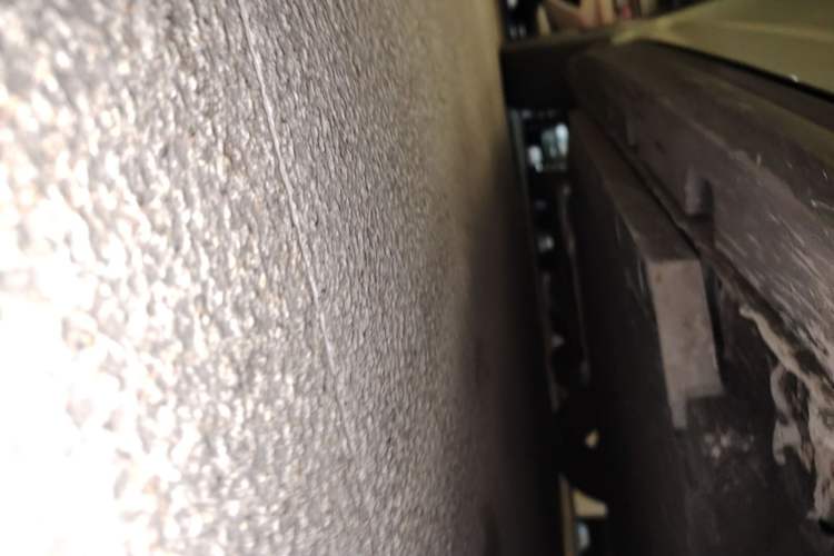 Used ORA Good Cat 2023 401 km Standard Range Premium Version Lithium Iron Phosphate Right Side Sill