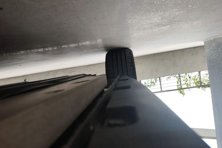 Used ORA Good Cat 2023 401 km Standard Range Prestige Version Lithium Iron Phosphate Right Side Sill