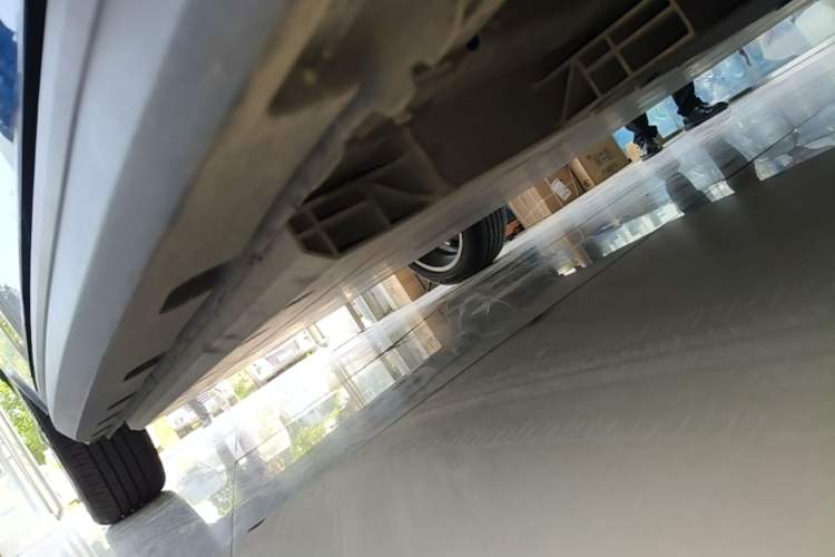Used ORA Good Cat 2023 401 km Standard Range Premium Trim Ternary Lithium Right Side Sill