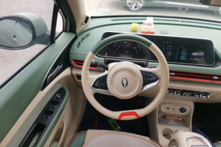 Used ORA Good Cat 2023 401 km Standard Range Premium Version Lithium Iron Phosphate Steering Wheel