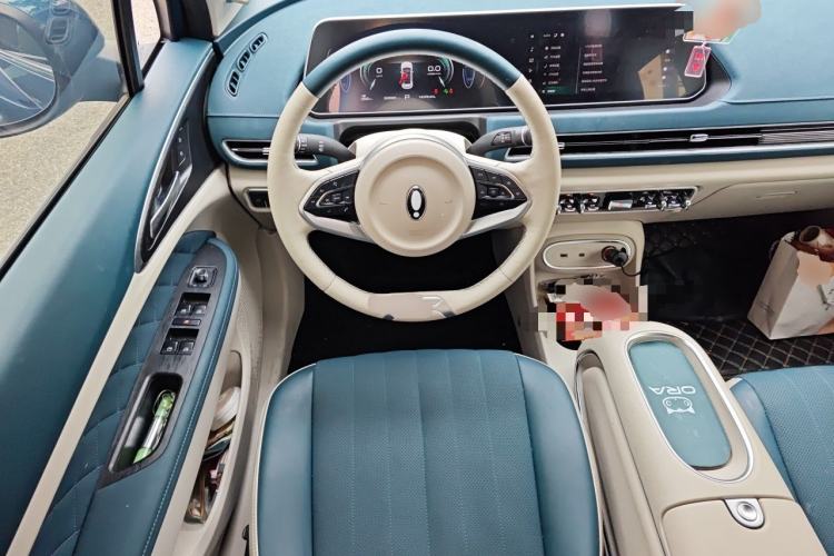 Used ORA Good Cat 2023 401 km Standard Range Premium Version Lithium Iron Phosphate Steering Wheel