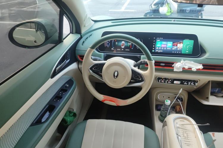 Used ORA Good Cat 2023 401 km Standard Range Luxury Version Lithium Iron Phosphate Steering Wheel