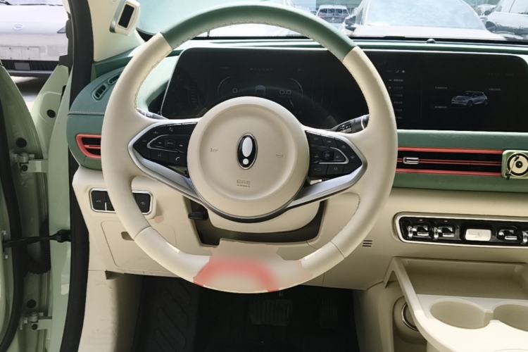 Used ORA Good Cat 2023 401 km Standard Range Prestige Version Lithium Iron Phosphate Steering Wheel