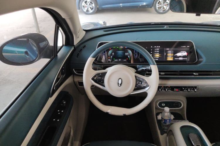 Used ORA Good Cat 2023 401 km Standard Range Luxury Version Ternary Lithium Steering Wheel