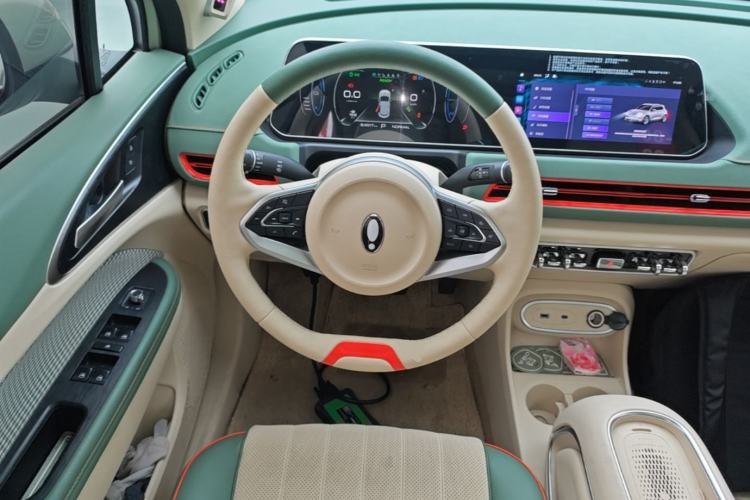 Used ORA Good Cat 2023 401 km Standard Range Premium Version Lithium Iron Phosphate Steering Wheel