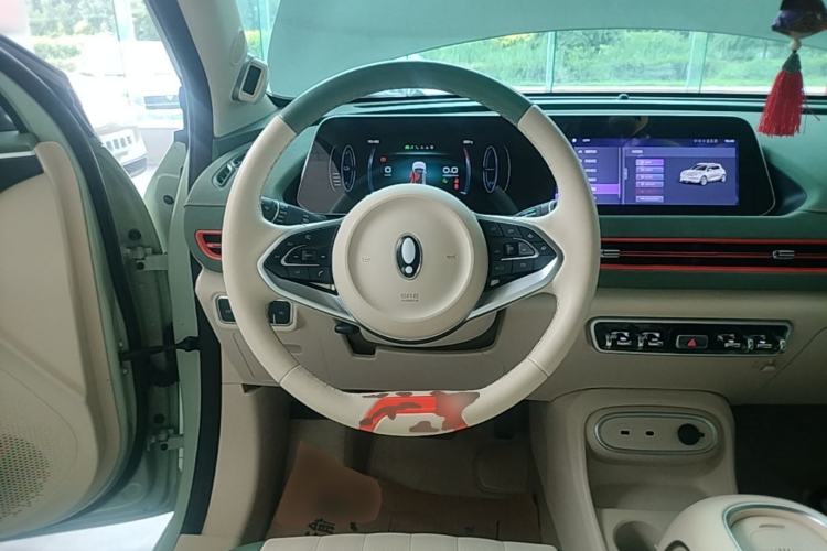 Used ORA Good Cat 2023 401 km Standard Range Prestige Version Lithium Iron Phosphate Steering Wheel