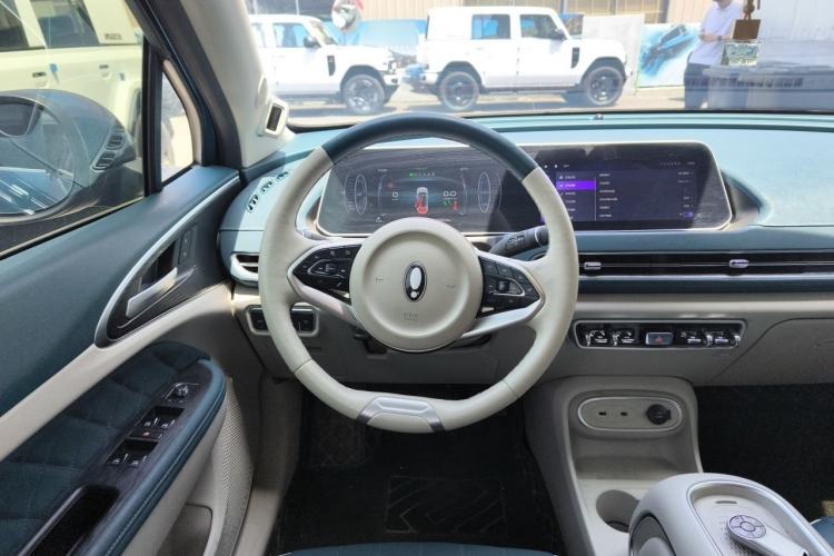 Used ORA Good Cat 2023 401 km Standard Range Comfort Version Lithium Iron Phosphate Steering Wheel
