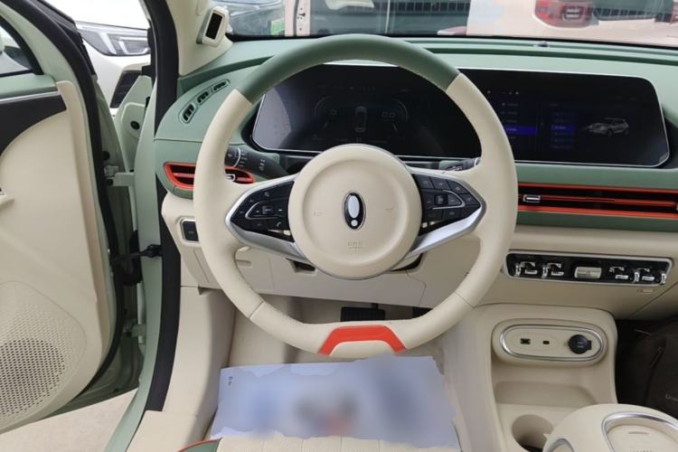 Used ORA Good Cat 2023 401 km Standard Range Premium Version Lithium Iron Phosphate Steering Wheel