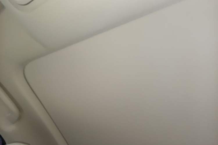 Used ORA Good Cat 2023 401 km Standard Range Prestige Version Lithium Iron Phosphate Headliner