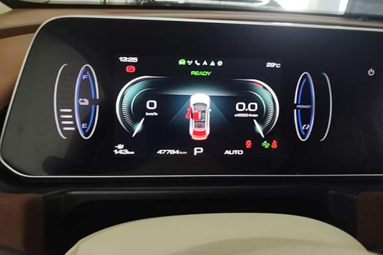 Used ORA Good Cat 2023 401 km Standard Range Luxury Version Lithium Iron Phosphate Instrument Cluster