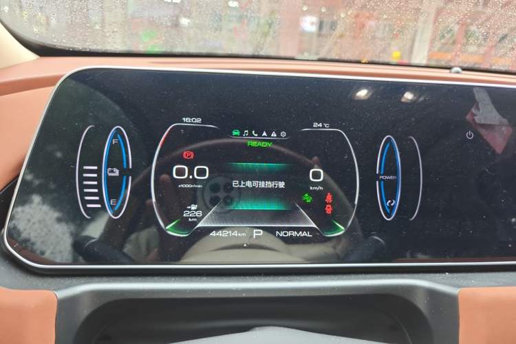 Used ORA Good Cat 2023 401 km Standard Range Prestige Version Lithium Iron Phosphate Instrument Cluster
